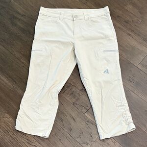 Eddie Bauer NWOT cargo capri First Ascent tech pant w/ ruche cords at cuffs